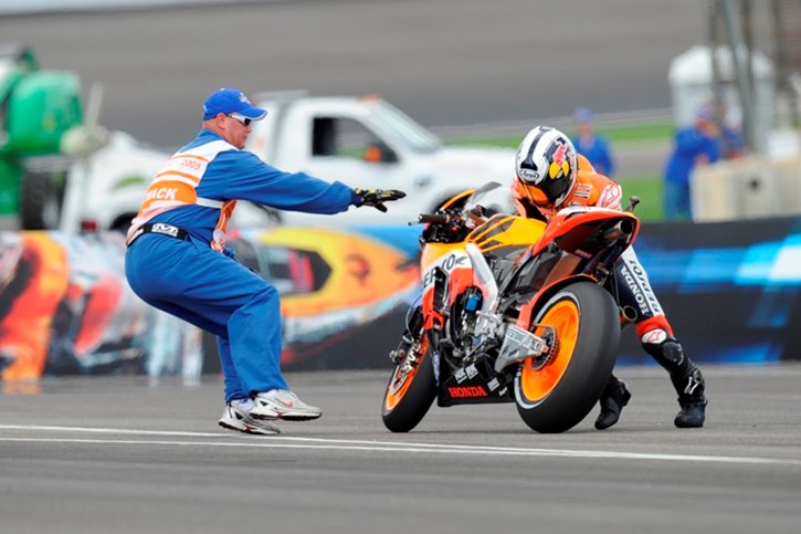 Indianapolis: Pedrosa crash